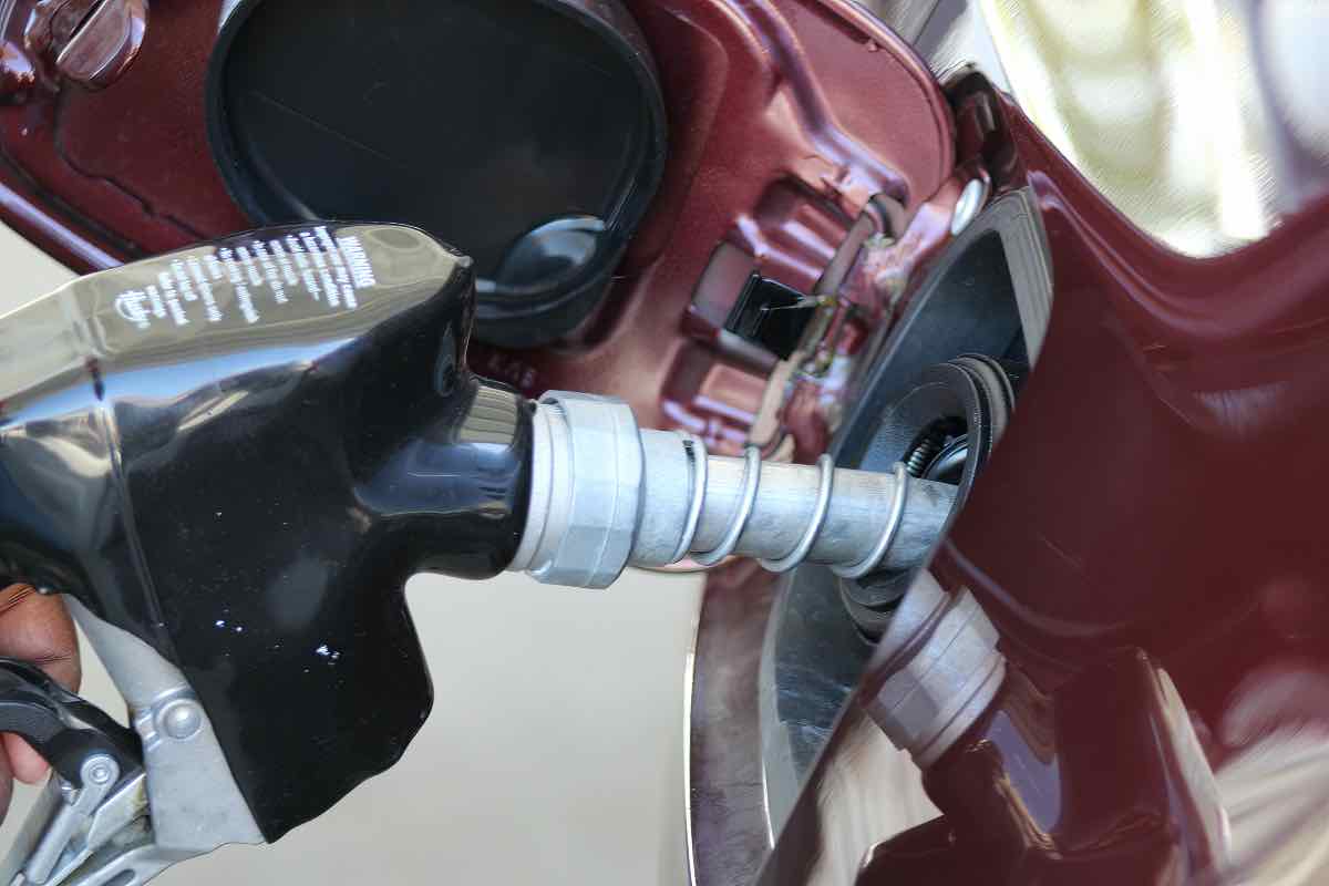 Tutte le info sugli aumenti della benzina previsti