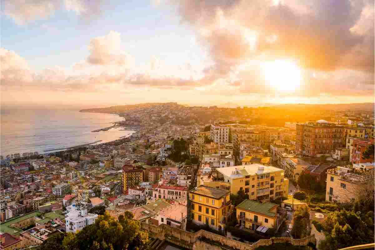 tramonto su napoli