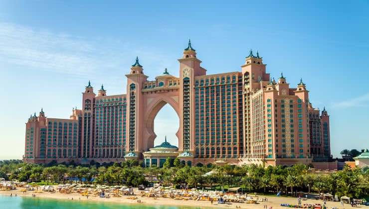 come viaggiare a dubai con pochi soldi