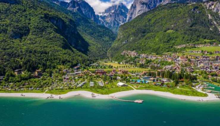 Lago di Molveno in Italia