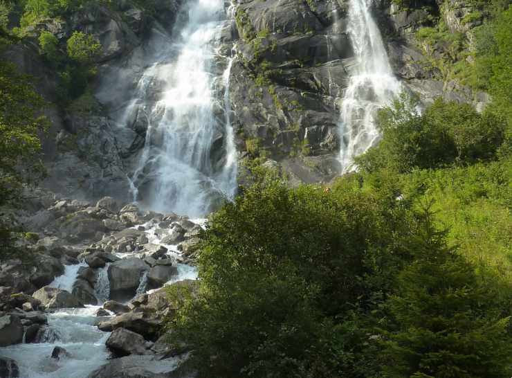 Lago cascate Lazio