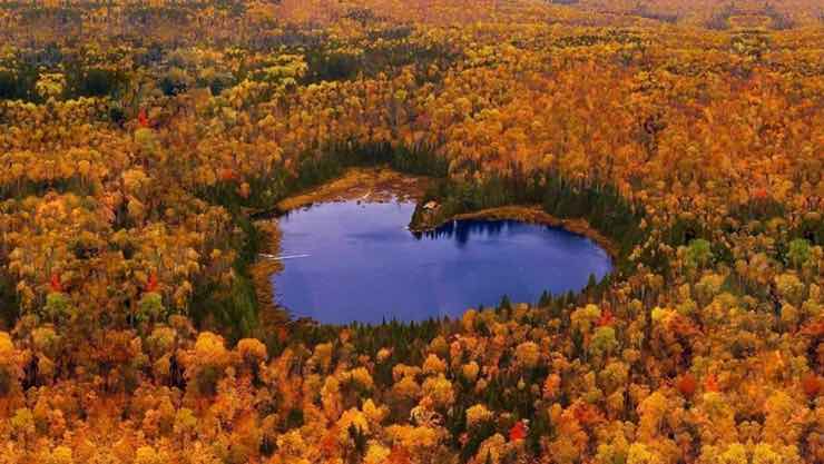 Lago a forma di cuore