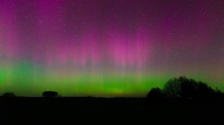 Aurora boreale cielo