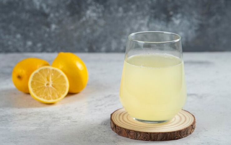 Succo di limone metodo della nonna