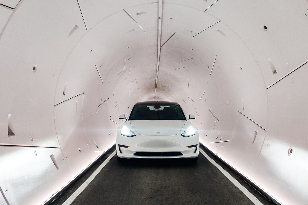 Tunnel riservato alle Tesla