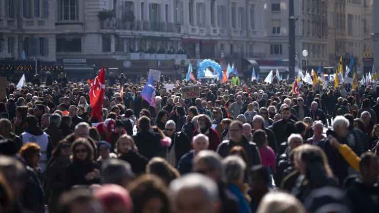 Sciopero generale piazza