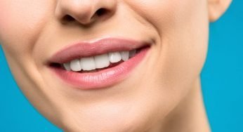 Denti bianchi e perfetti? I prodotti costosi non servono a nulla, questo è il segreto