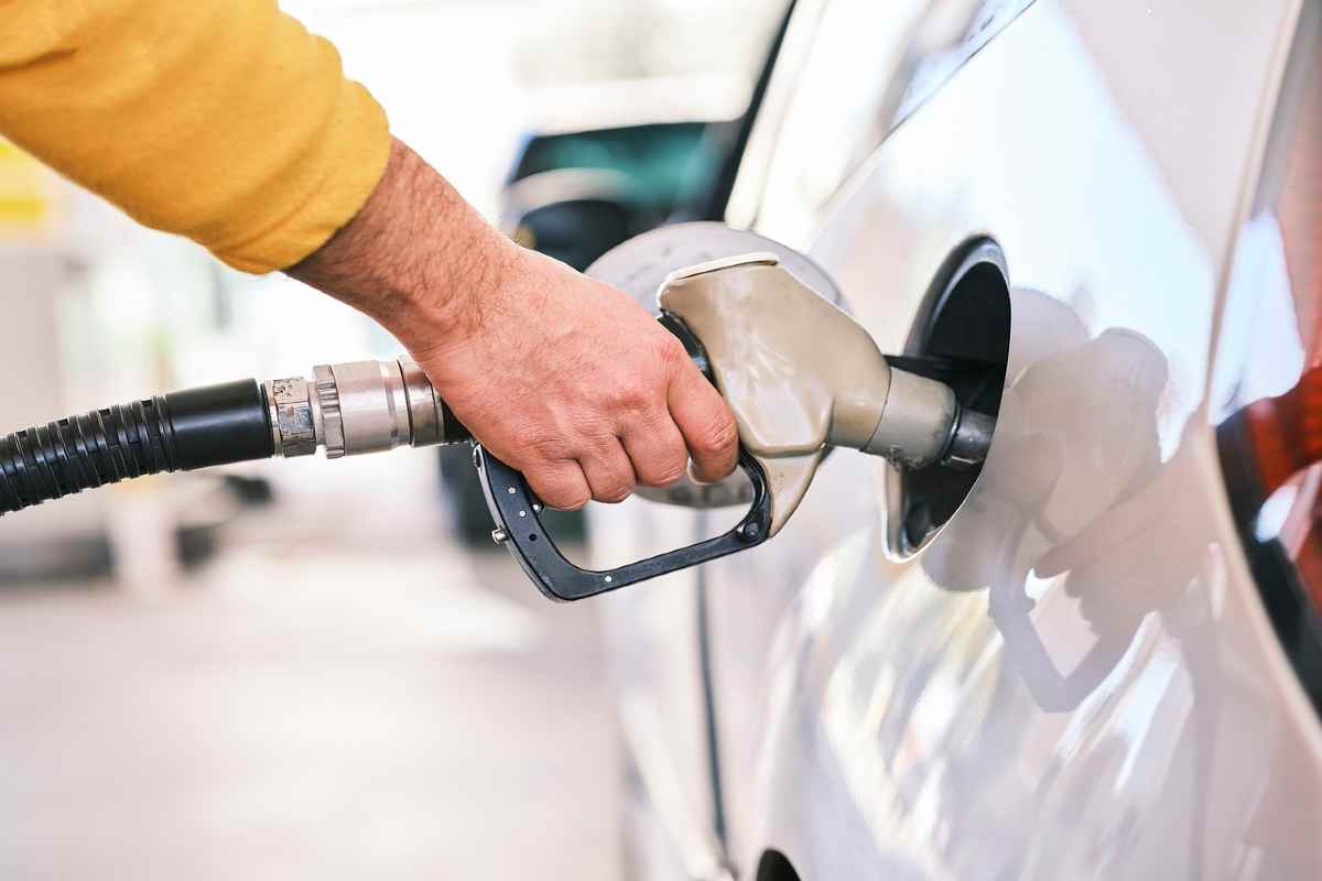 Risparmiare sulla benzina a marzo